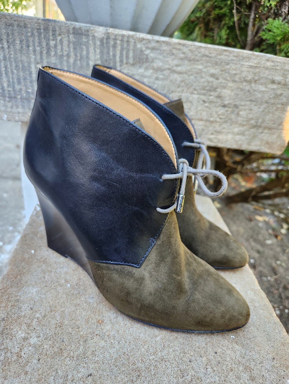 Coach Mercy Size 9.5 B Wedge Bootie Black Green Suede Leather
